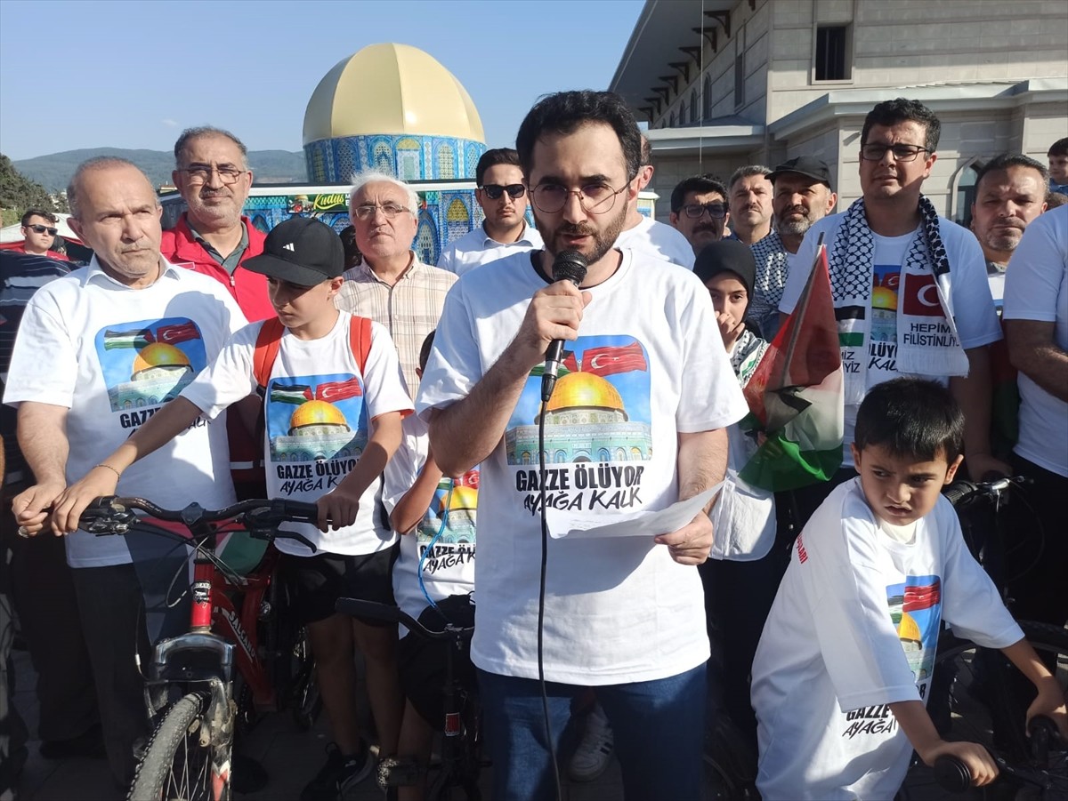 Osmaniye'de, sivil toplum örgütlerince "Kudüs-Gazze-Mavi Marmara" temalı bisiklet turu...
