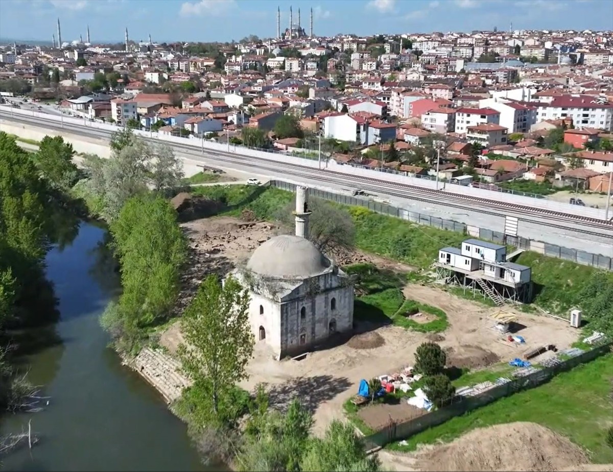 Osmanlı padişahlarının saraydan kayıkla geldikleri, 1478'de inşa ettirilen Tunca Nehri kenarındaki...