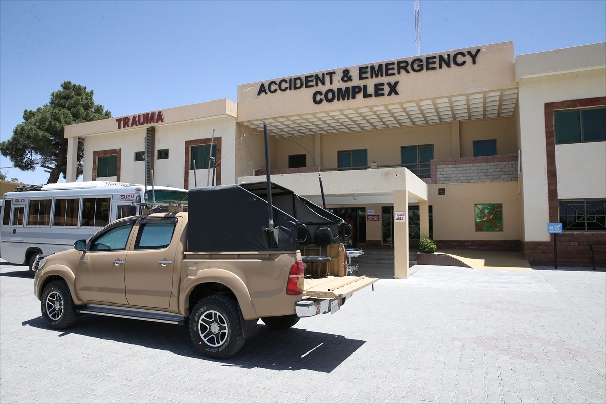 Pakistan'ın Afganistan sınırındaki Belucistan eyaletinde 21 Mayıs'ta okul servisine düzenlenen...