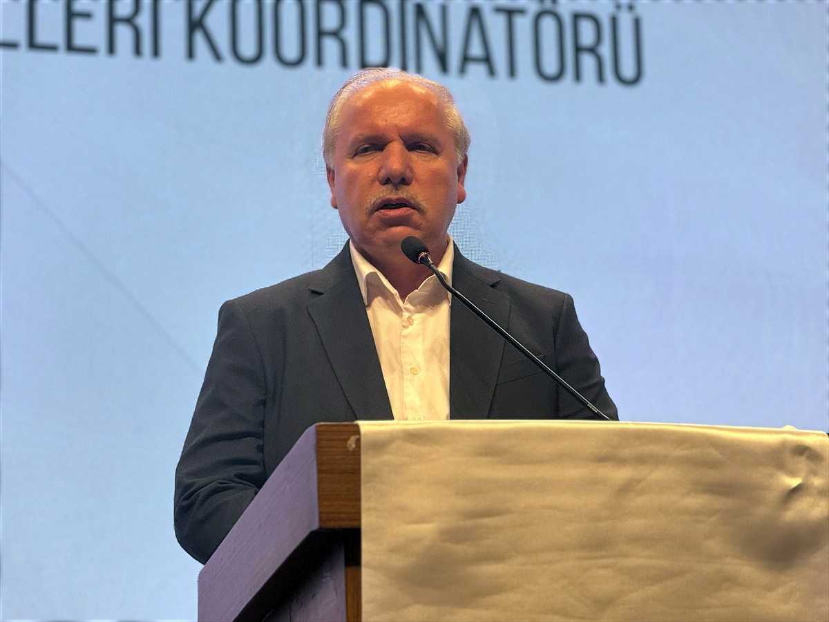 "Vicdanın Haykırsın İnsanlık Uyansın!" konulu şiir, deneme ve hikaye yarışmasında dereceye...