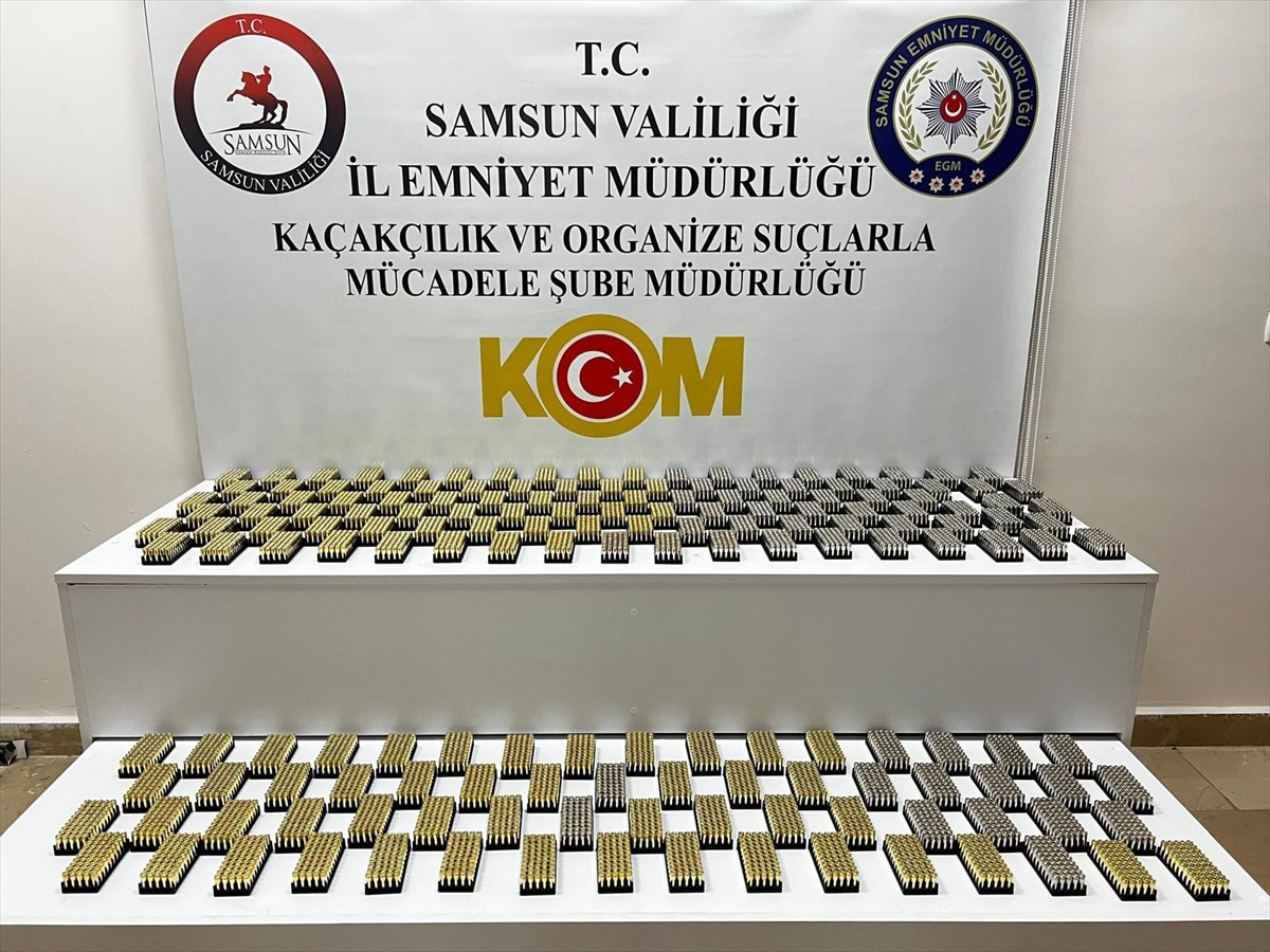 Samsun'da av bayisinde yapılan denetimde kayıt dışı 8 bin 500 tabanca fişeği ele geçirildi, iş...