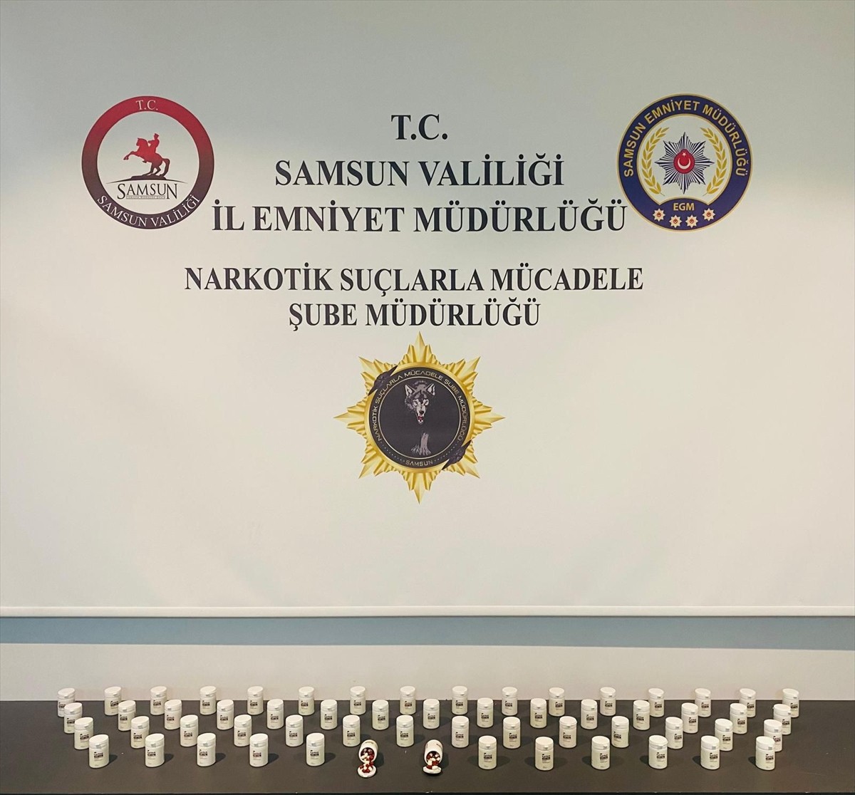 Samsun'da düzenlenen uyuşturucu operasyonunda 2 şüpheli gözaltına alındı. Adreslerde yapılan...