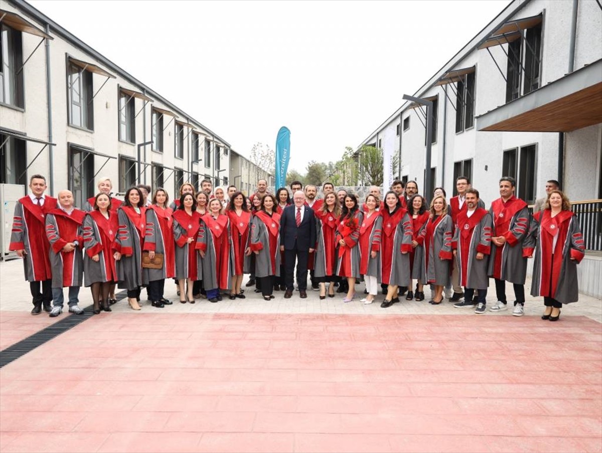 Samsun Üniversitesinin 7. kuruluş yıl dönümü düzenlenen törenle kutlandı. 