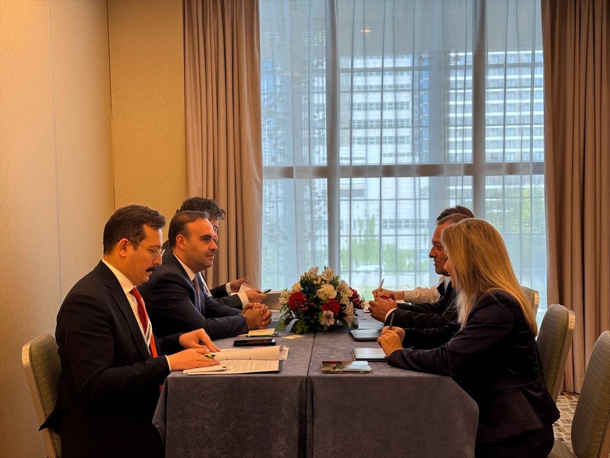 Sanayi ve Teknoloji Bakanı Mehmet Fatih Kacır, Ekonomik Kalkınma ve İş Birliği Örgütü (OECD)...