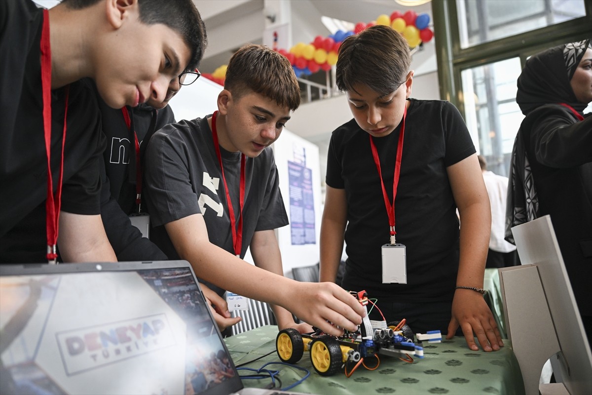 Sanayi ve Teknoloji Bakanlığı, Gençlik ve Spor Bakanlığı, TÜBİTAK ve T3 Vakfı işbirliğiyle hayata...