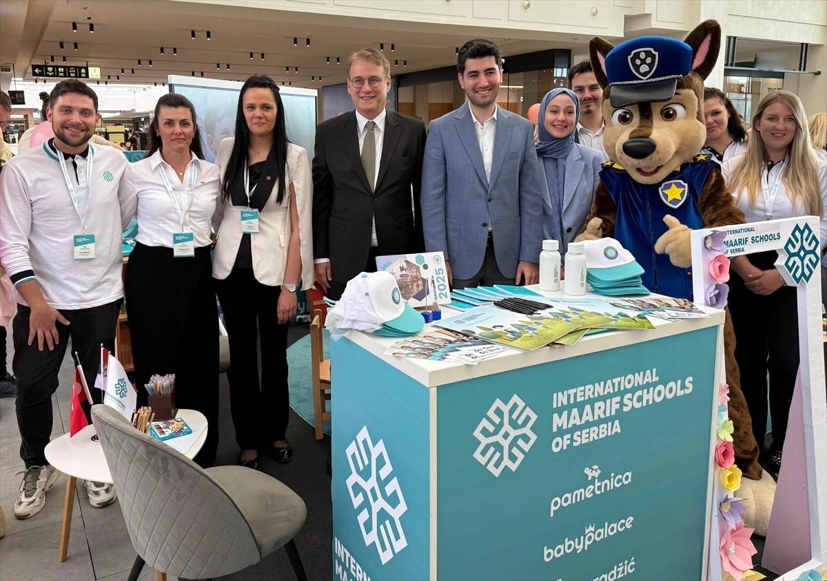 Sırbistan'ın başkenti Belgrad'da düzenlenen Çocuk Fuarı'nda, Türkiye Maarif Vakfı (TMV) Sırbistan...