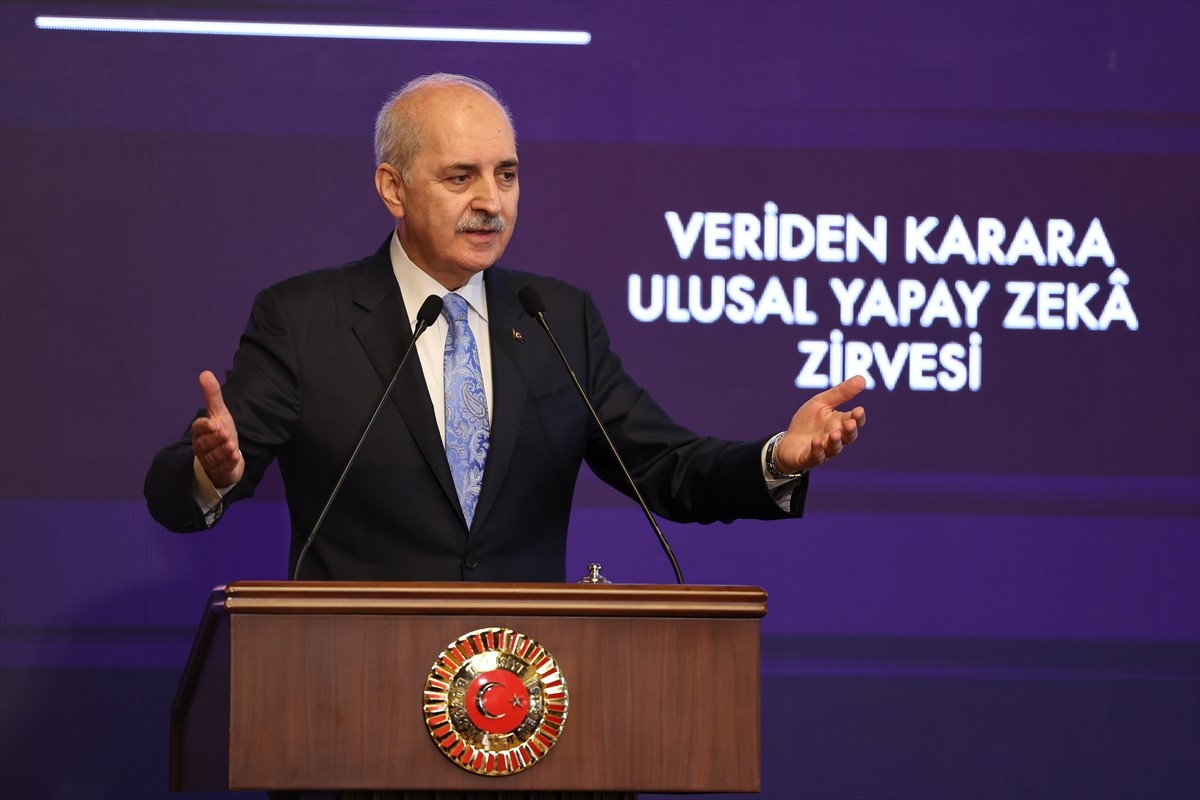 TBMM Başkanı Numan Kurtulmuş, TBMM Tören Salonu'nda düzenlenen Veriden Karara Ulusal Yapay Zeka...