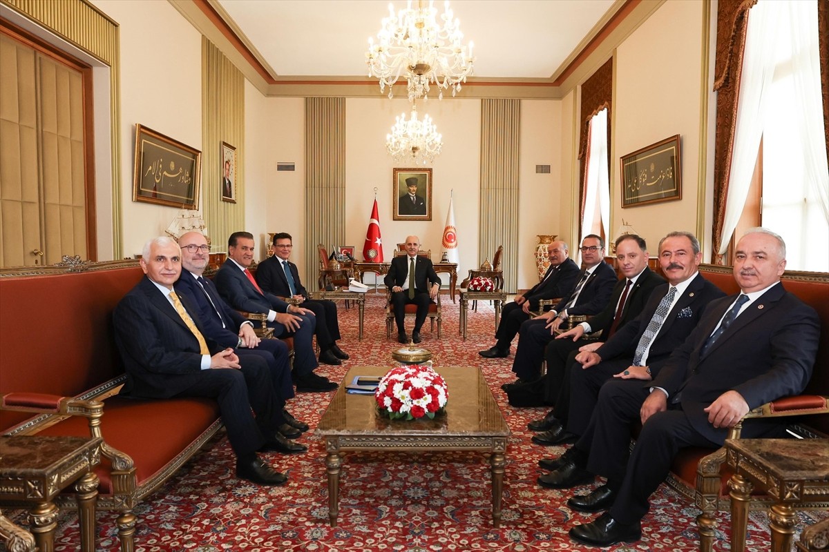 TBMM İliç Maden Kazasını Araştırma Komisyonu Başkanı ve AK Parti Antalya Milletvekili Atay Uslu...