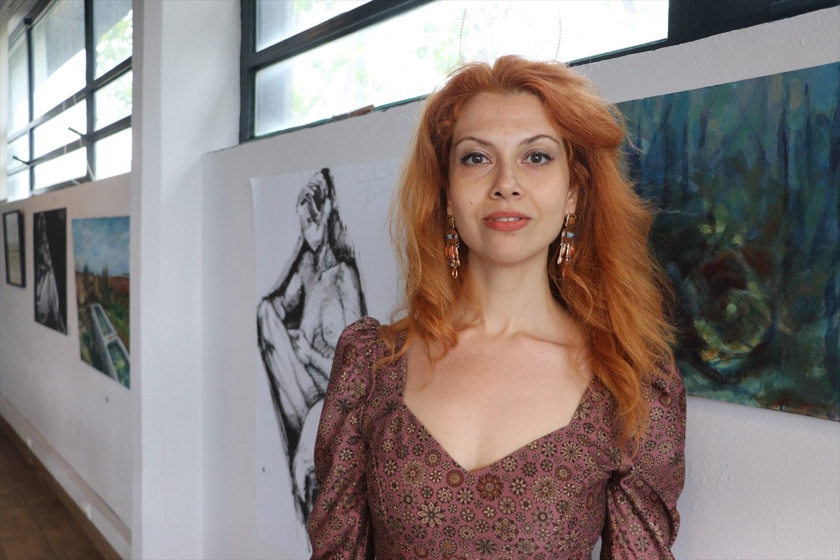 Tekirdağ’da, Türk ve Bulgar akademisyenler ile öğrencilerin katılımıyla ortak bir resim sergisi...