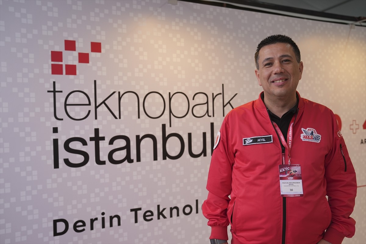 Teknopark İstanbul Genel Müdürü Abdurrahman Akyol, "Bir yapay zeka kümelenmesine başlamak ve...