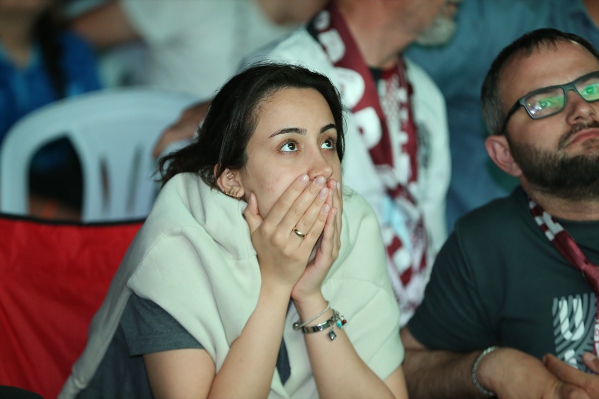 Teksüt Bandırmaspor, Solwie Energy Fatih Karagümrük'ün Trendyol 1. Lig play-off final maçını...
