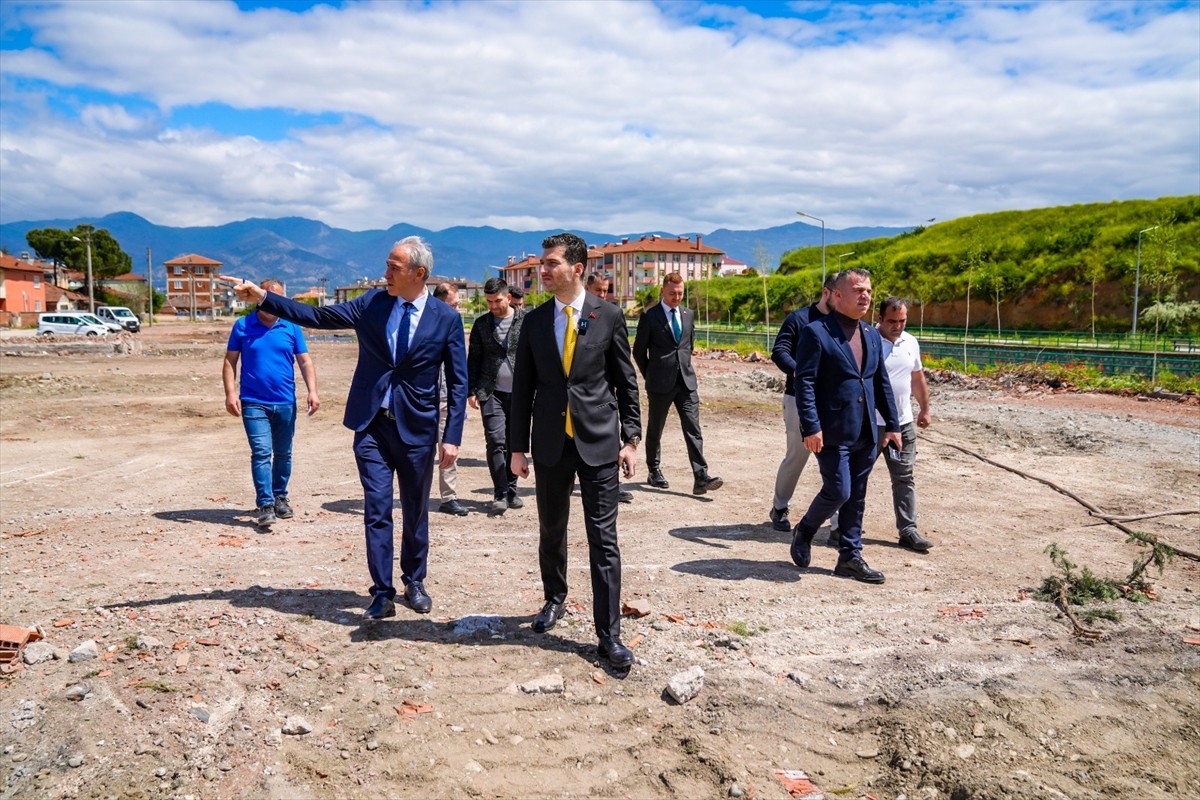 Tokat'ın Erbaa ilçesinde bulunan eski Oduncular Sitesi'nin bulunduğu alana 200 konut yapılacağı...
