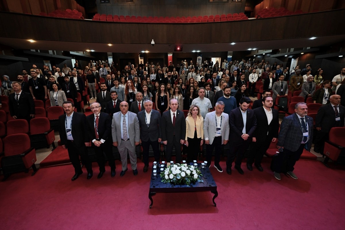 Trabzon'da, Uluslararası İnşaat Mühendisliği ve Mimarlık Konferansı (ICEARC'25) başladı. Karadeniz...