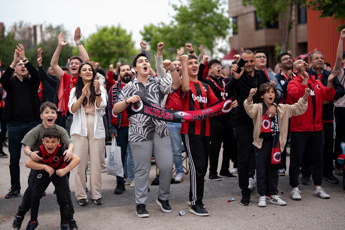 Trendyol 1. Lig'in son haftasında Fits Gömlek Yeni Malatyaspor-Gençlerbirliği karşılaşması...