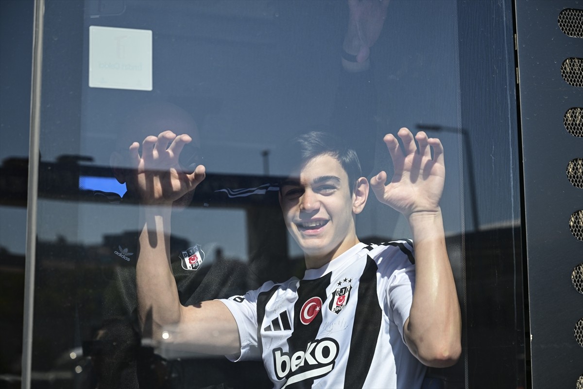 Trendyol Süper Lig'in 34. haftasında Fenerbahçe ile deplasmanda derbi maçta karşılaşacak...