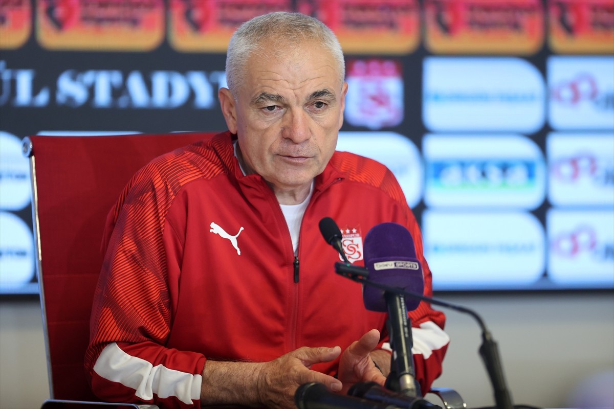 Trendyol Süper Lig'in 35. haftasında Net Global Sivasspor ile Sipay Bodrum FK, BG Grup 4 Eylül...