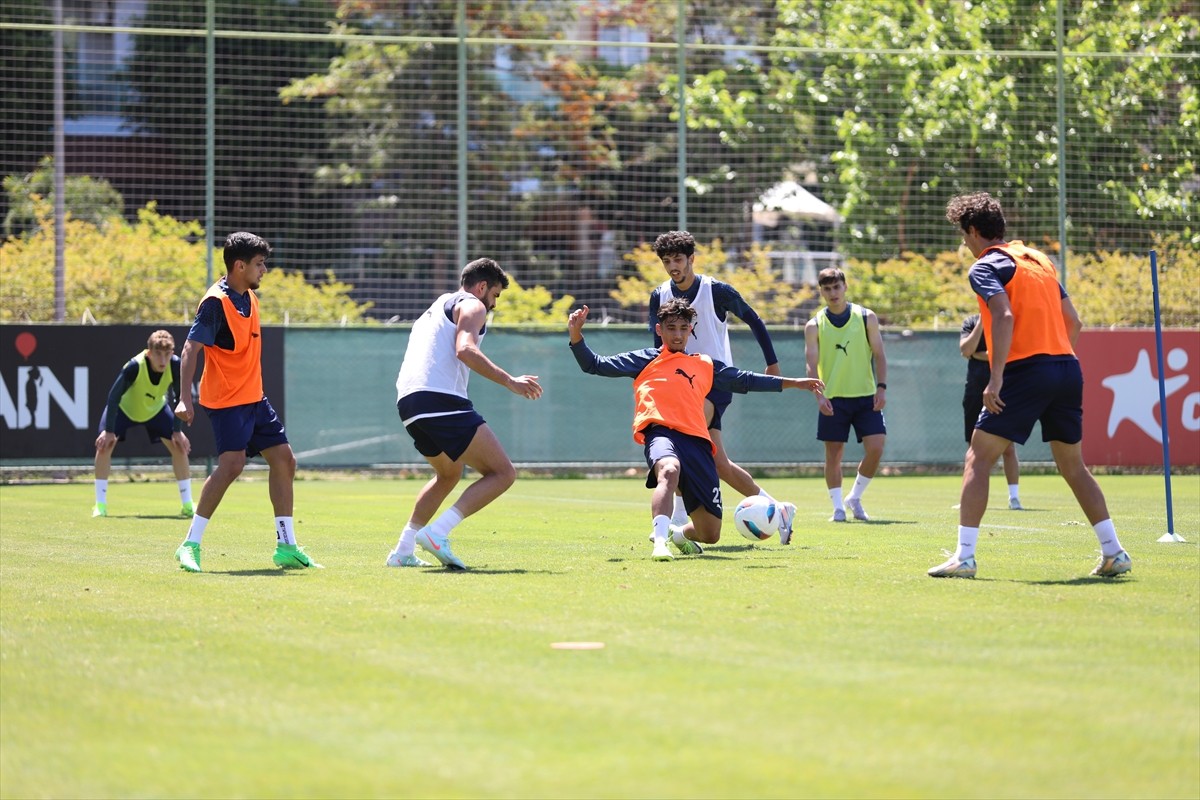 Trendyol Süper Lig ekiplerinden Corendon Alanyaspor, ligin 35. haftasında 9 Mayıs Cuma günü...