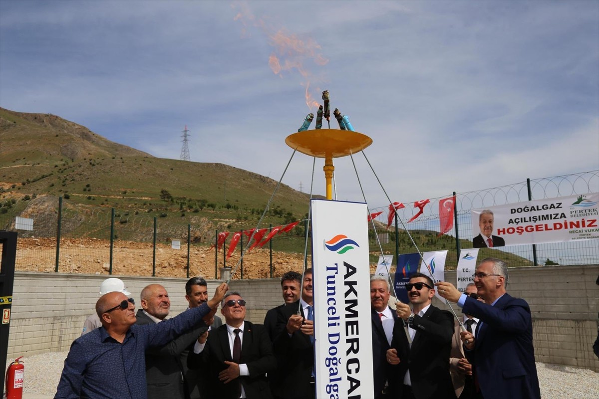Tunceli'de yürütülen çalışmalarla Pertek ilçesine doğal gaz verildi. Pertek'te doğal gazın hizmete...