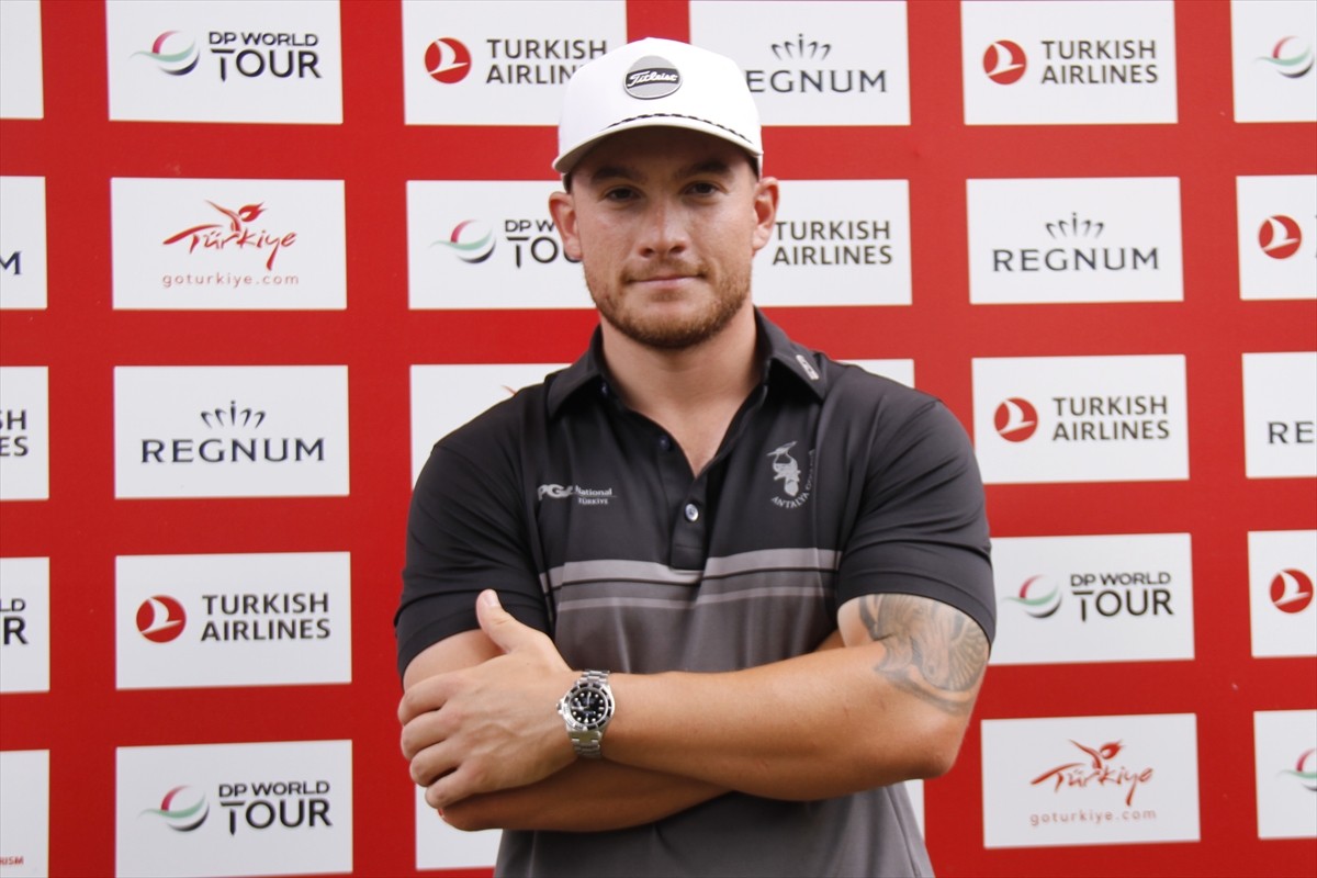 Türk golfçü Leon Açıkalın, Turkish Airlines Open 2025'teki başarılı performansını sürdürdü. Türk...