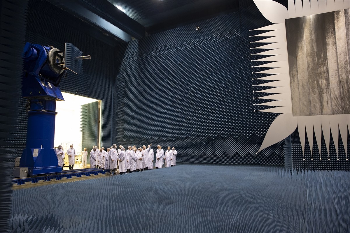 Türk Havacılık ve Uzay Sanayii AŞ (TUSAŞ) Genel Müdürü Mehmet Demiroğlu, TUSAŞ'ın Kahramankazan...