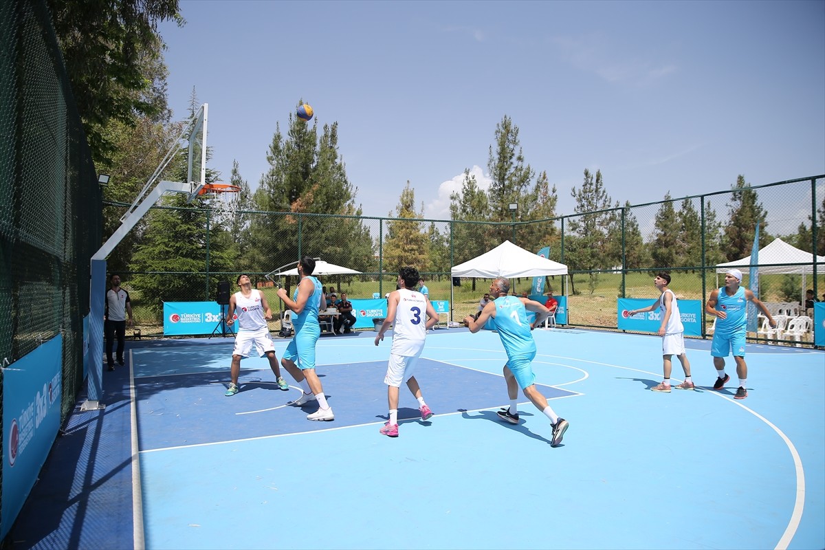 Türkiye Basketbol Federasyonu (TBF) ile Türkiye Sigorta iş birliğiyle hayata geçirilen açık hava...