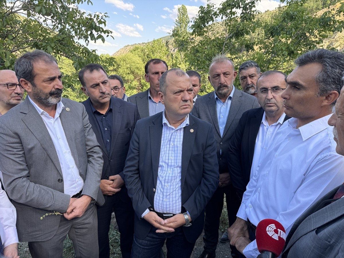 Türkiye Büyük Millet Meclisi (TBMM) Zirai Don Olayını Araştırma Komisyonu üyeleri...