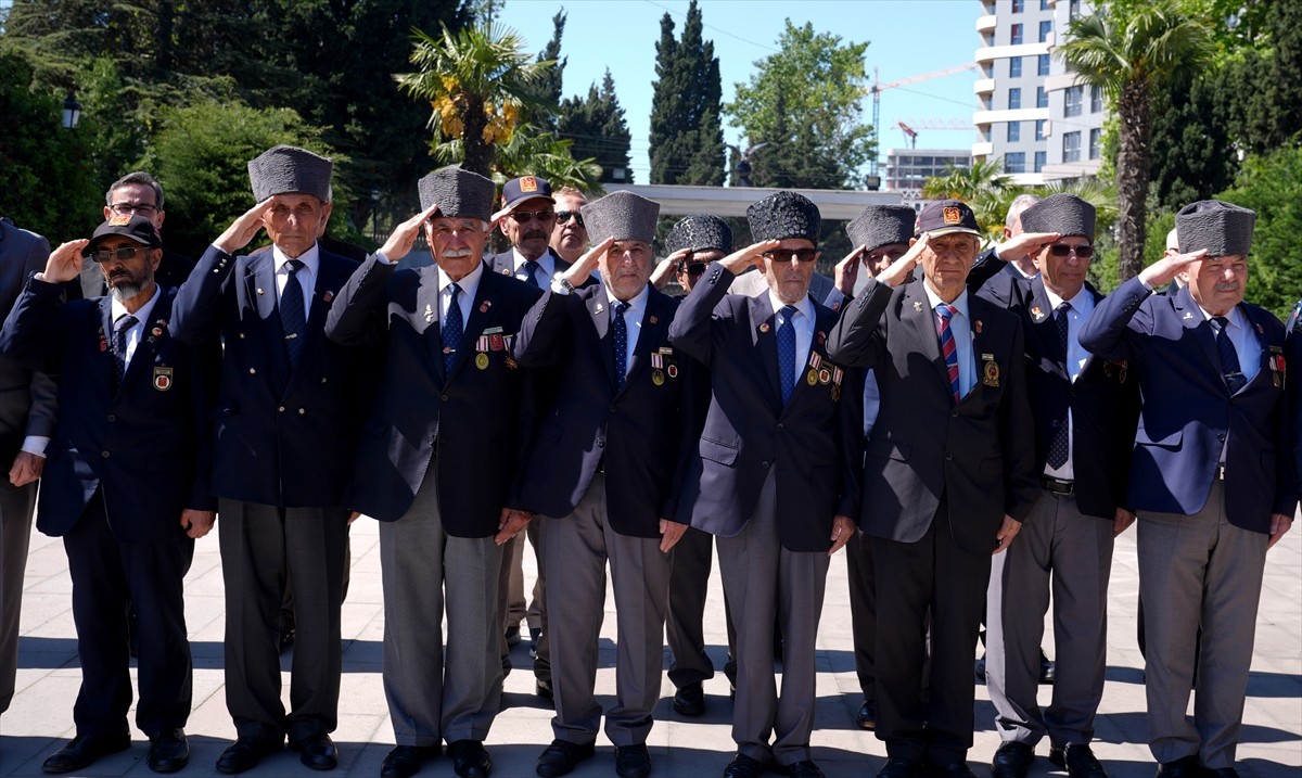 Türkiye Havayolu Pilotları Derneği (TALPA), "15 Mayıs Hava Şehitlerini Anma Günü" dolayısıyla...