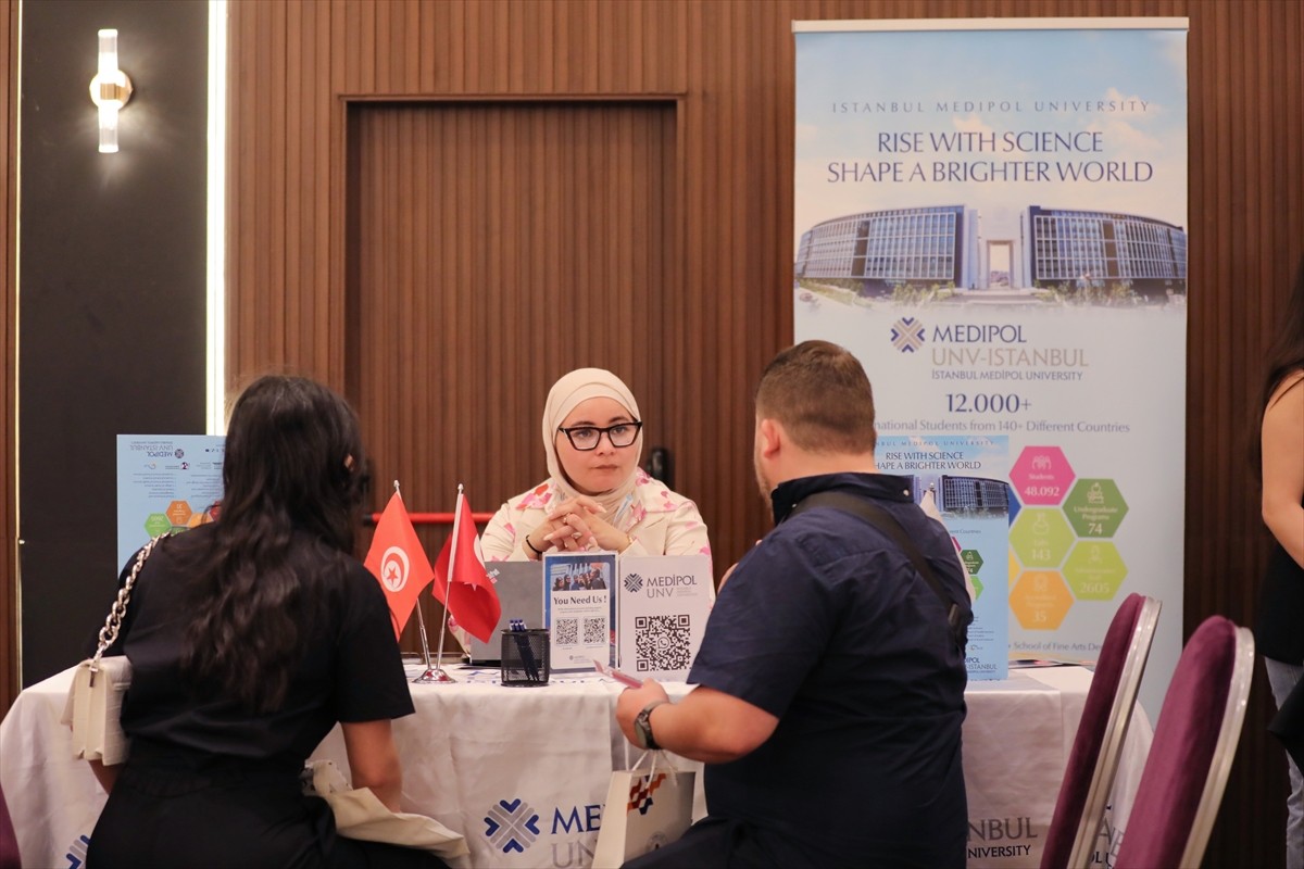 Türkiye Maarif Vakfı (TMV) bünyesindeki Maarif Ajansı, Tunus’ta Türk üniversitelerini tanıtmak...