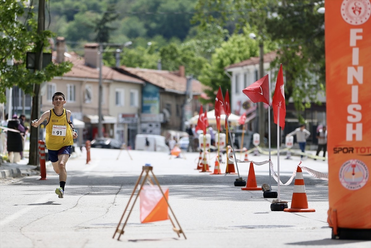 Türkiye Oryantiring Şampiyonası 2'nci Milli Takım Seçmeleri, Bursa'nın Keles ilçesinde devam...