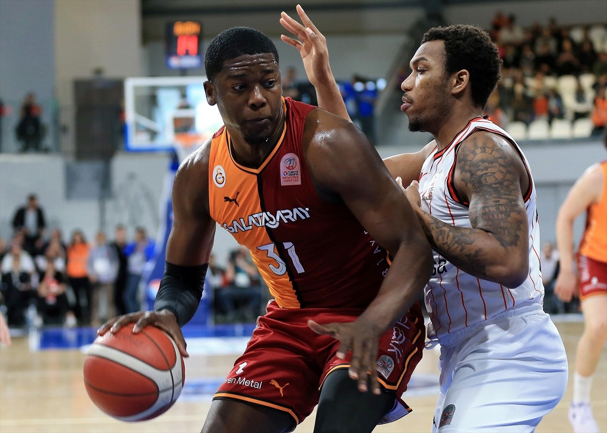 Türkiye Sigorta Basketbol Süper Ligi’nin 28. haftasında Manisa Basket Divissa ile Galatasaray...