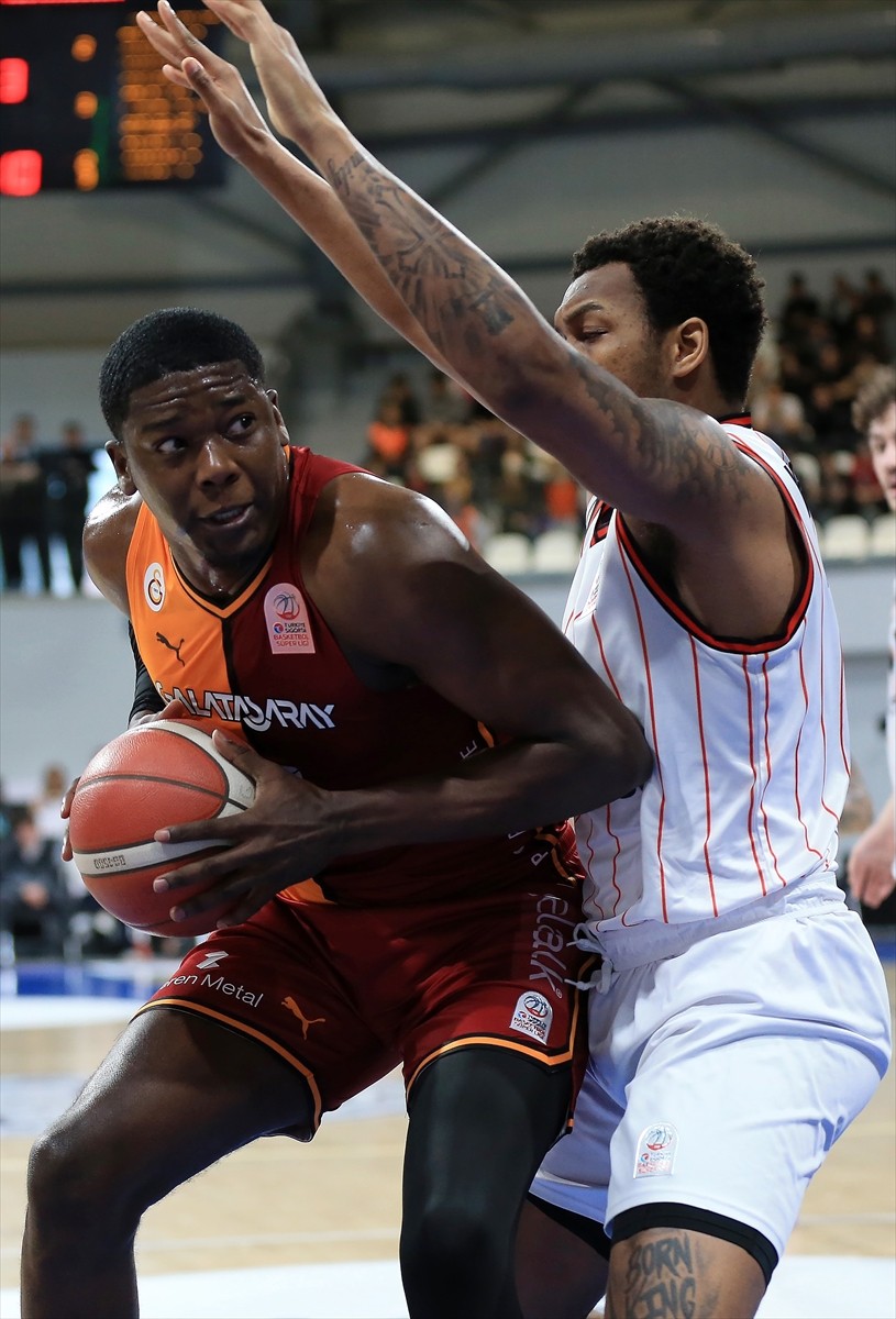 Türkiye Sigorta Basketbol Süper Ligi’nin 28. haftasında Manisa Basket Divissa ile Galatasaray...