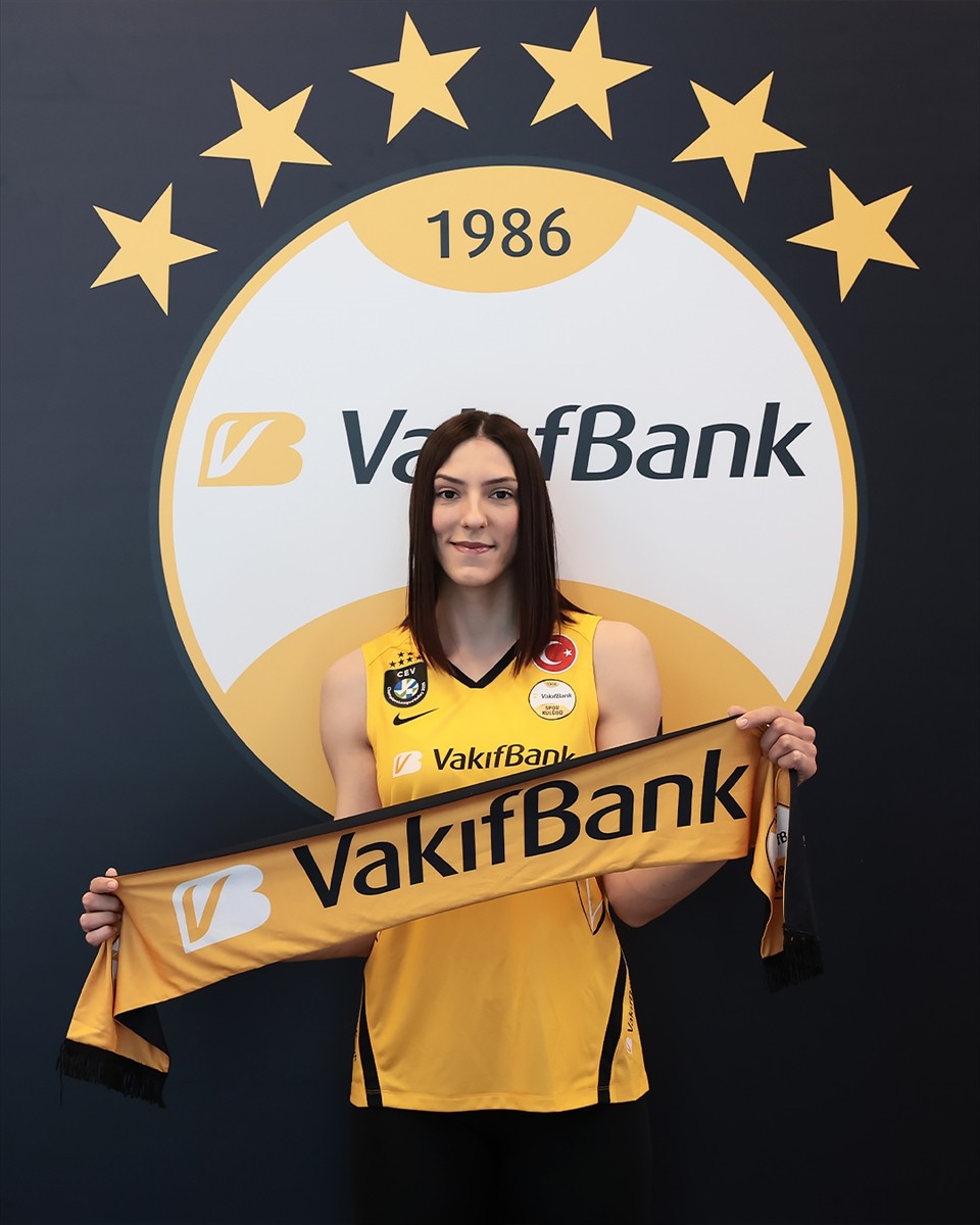 VakıfBank Kadın Voleybol Takımı, Sırp pasör çaprazı Tijana Boskovic'i transfer ettiğini...