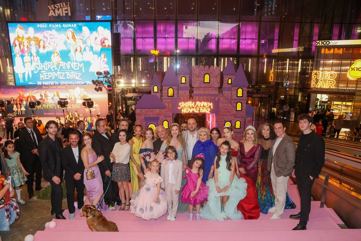 Yapımcılığını Poll Films adına Polat Yağcı'nın üstlendiği, 2000'li yılların sevilen dizisi...