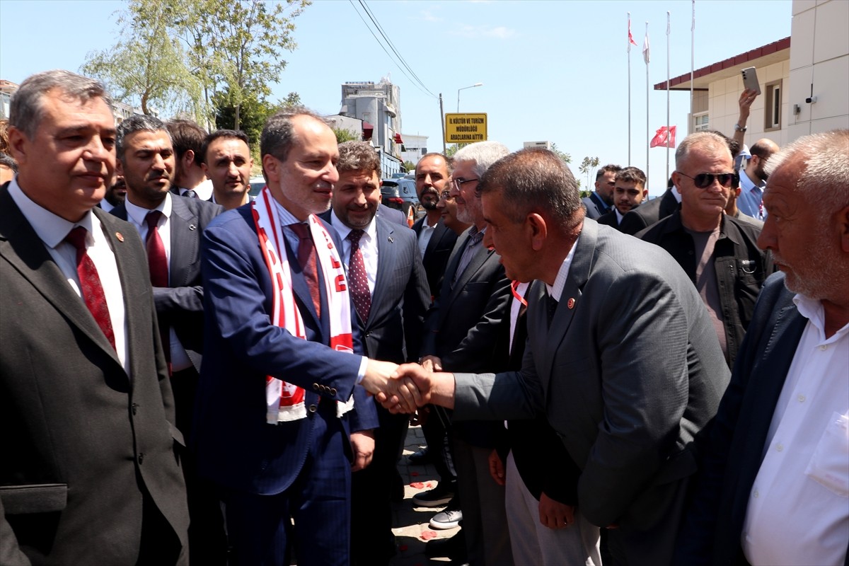 Yeniden Refah Partisi Genel Başkanı Fatih Erbakan, partisinin Tekirdağ 3. Olağan İl Kongresi'ne...