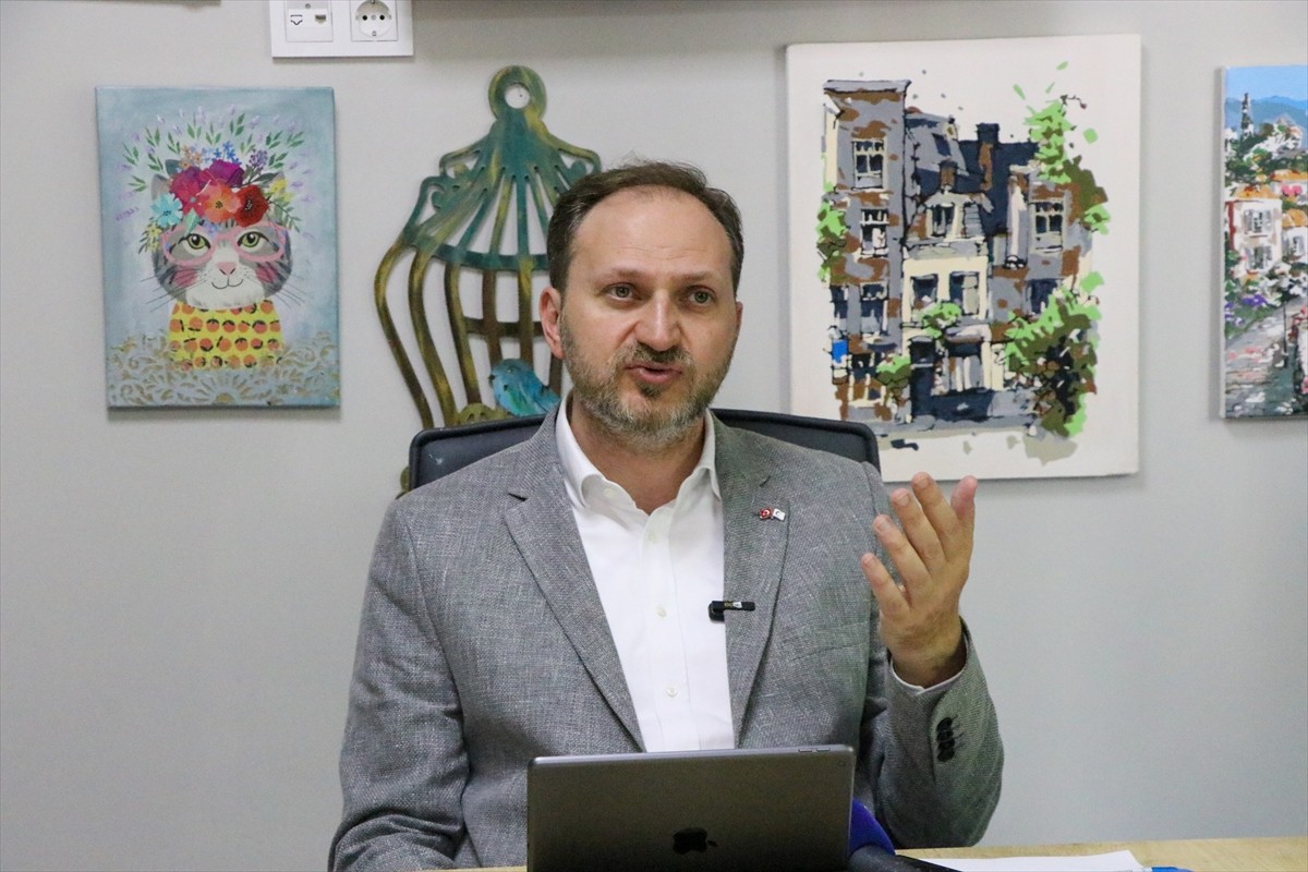 Yeşilay Genel Başkanı Mehmet Dinç, Çanakkale Yeşilay Danışmanlık Merkezi'ne (YEDAM) ziyarette...