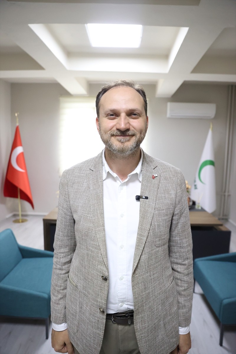 Yeşilay Genel Başkanı Mehmet Dinç, ziyaretleri dolayısıyla geldiği Kırklareli'nde AA muhabirine...