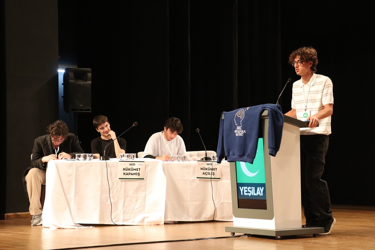 Yeşilay Liseler Arası Münazara Turnuvası'nın Marmara Bölge Finali, Kocaeli'de...