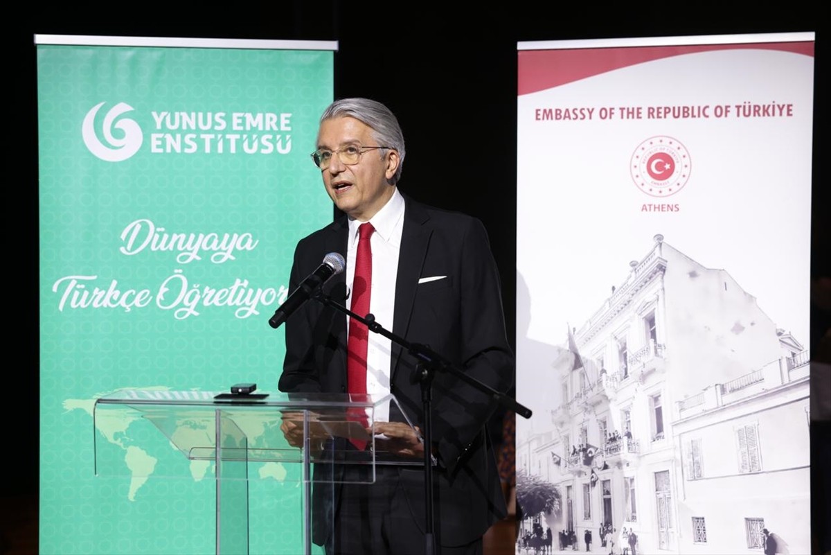 Yunanistan'ın başkenti Atina'da Türk piyanist Nazlı Hacıalioğlu ve Yunan klarnet virtüözü Thanasis...