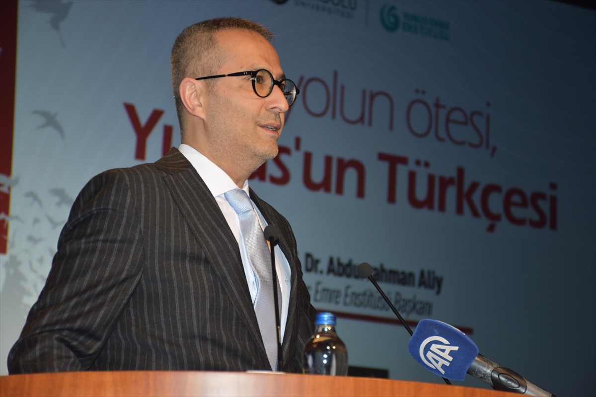 Yunus Emre Enstitüsü (YEE) Başkanı Prof. Dr. Abdurrahman Aliy, Eskişehir'deki Anadolu...
