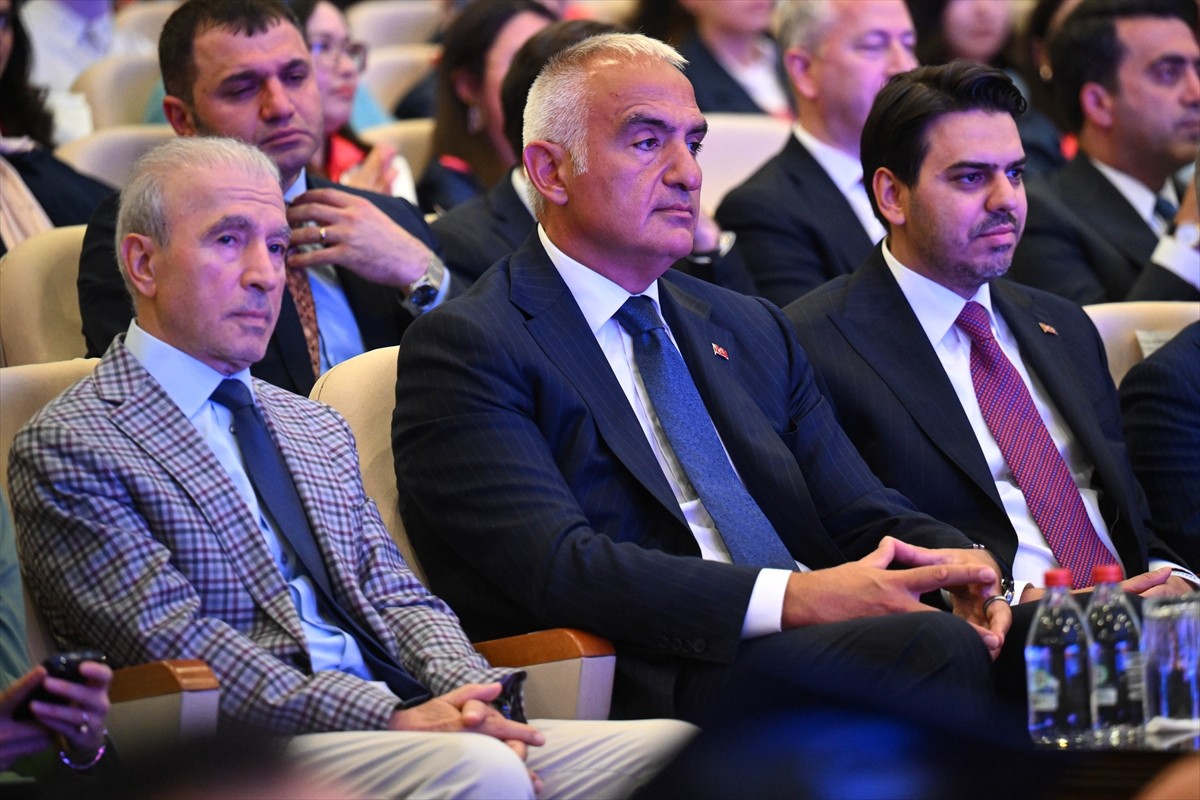 ''Türkiye Bursları" kapsamında dünyanın dört bir yanından gelerek Türkiye'de eğitim gören...