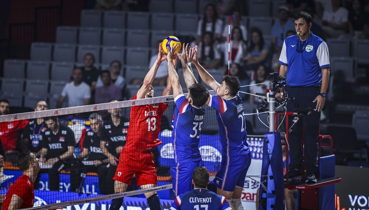A Milli Erkek Voleybol Takımı, 2025 FIVB Milletler Ligi'nin (VNL) 2. haftasındaki dördüncü ve son...