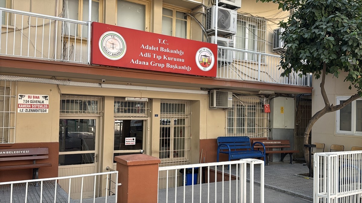 Adana'nın merkez Sarıçam ilçesinde ağaca çarpan motosikletin sürücüsü hayatını kaybetti. Kazada...