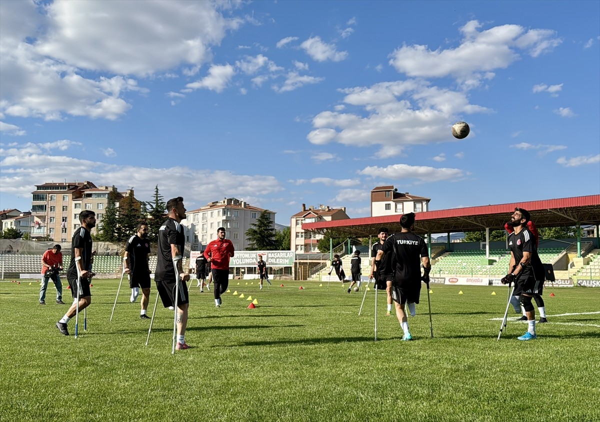 Ampute Milli Futbol Takımı'nın Kırşehir'deki kampı başladı. Ampute Milli Futbol Takımı, ilk...