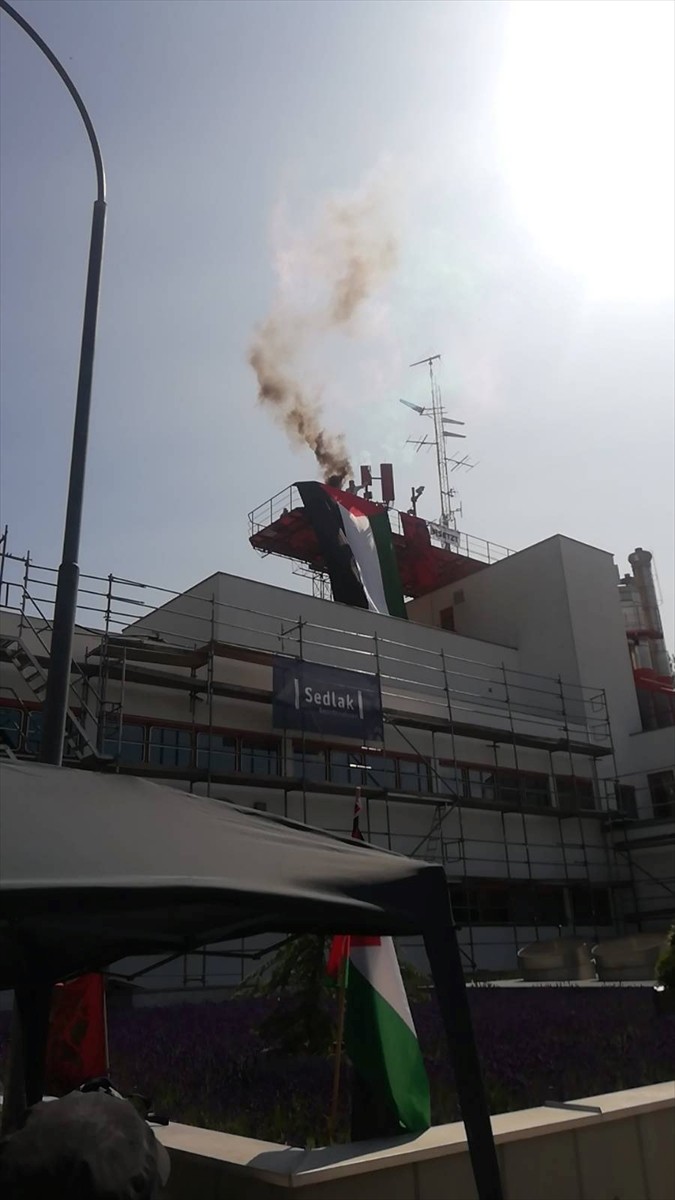 Avusturya’da Filistin destekçileri, kamu yayıncı kuruluşu ORF’nin Tirol eyaletindeki stüdyosunu...