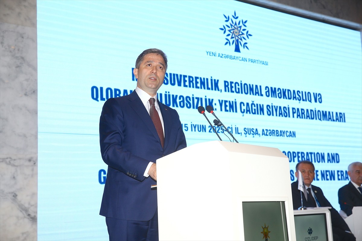 Azerbaycan'ın Şuşa kentinde, Türkiye ile Azerbaycan ilişkilerini müttefiklik düzeyine çıkaran Şuşa...