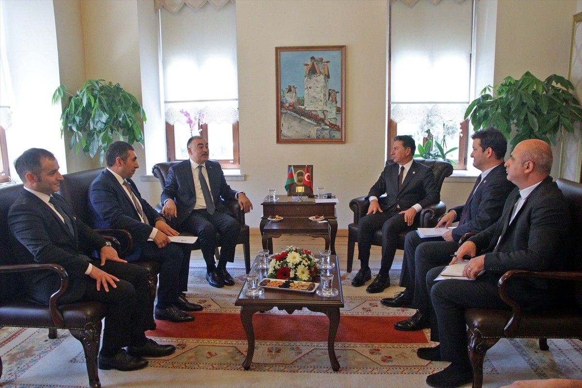 Azerbaycan Cumhuriyeti Ankara Büyükelçisi Reşad Memmedov (sol 3)​​​​​​, Muğla Büyükşehir Belediye...