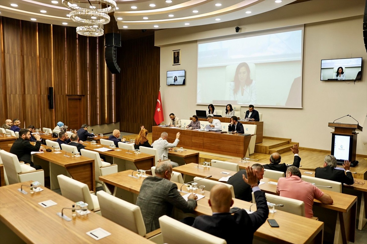 Beykoz Belediye Meclisinde, farklı mahallelerdeki mülkiyeti belediyeye ait 9 taşınmazın satışı...