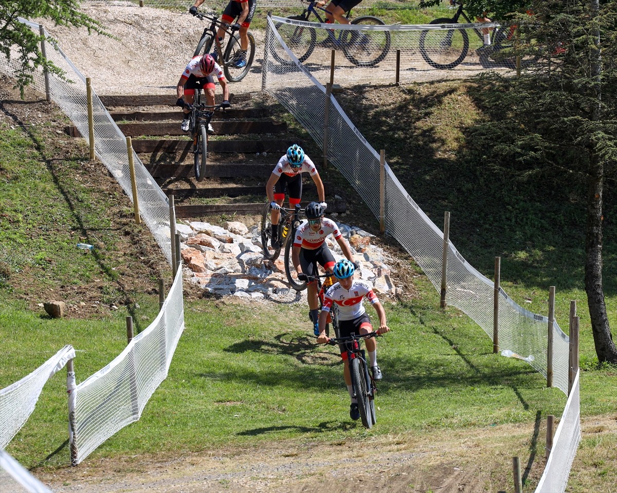 Bisiklet Milli Takımı, Sakarya'da düzenlenecek UCI Dağ Bisikleti Eliminatör Dünya Şampiyonası'nı...