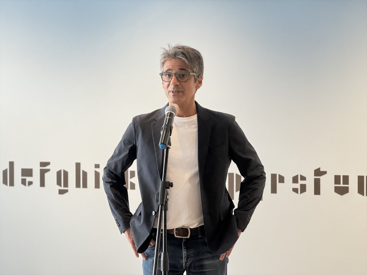 Çağdaş sanatçı Ali Kazma'nın yeni kişisel sergisi "Aklın Manzaraları", yarın İstanbul Modern'de...