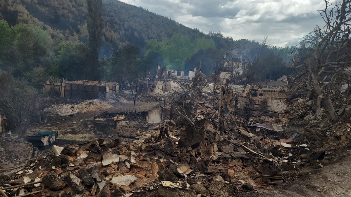 Çevre, Şehircilik ve İklim Değişikliği Bakanı Murat Kurum,  sosyal medya hesabından yaptığı...